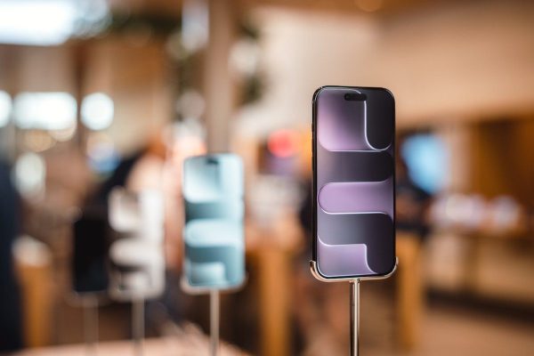 Leaders Are Aligned On New Technology but Leave Workers Behind | Latest News and Analysis