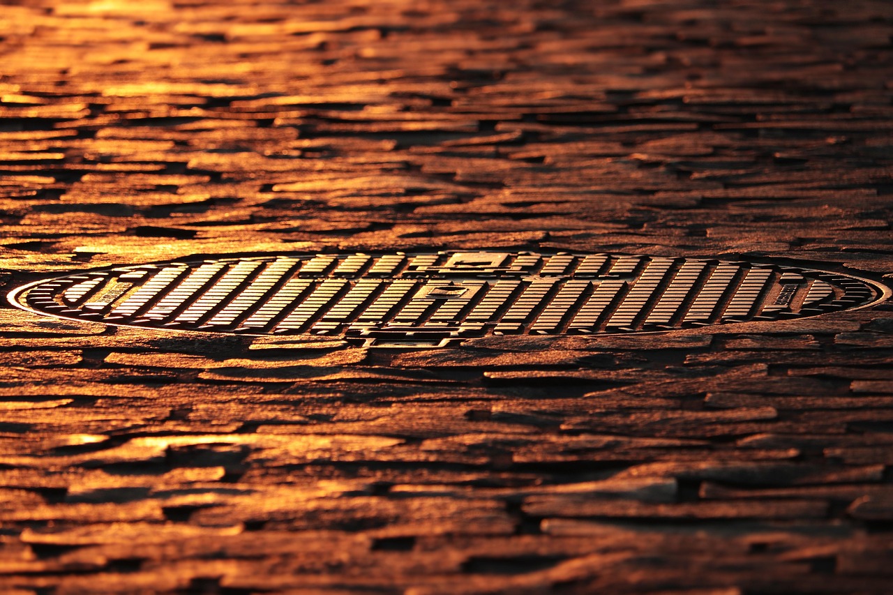 FCC chair proposes reclassifying broadband as an essential utility to restore net neutrality protections