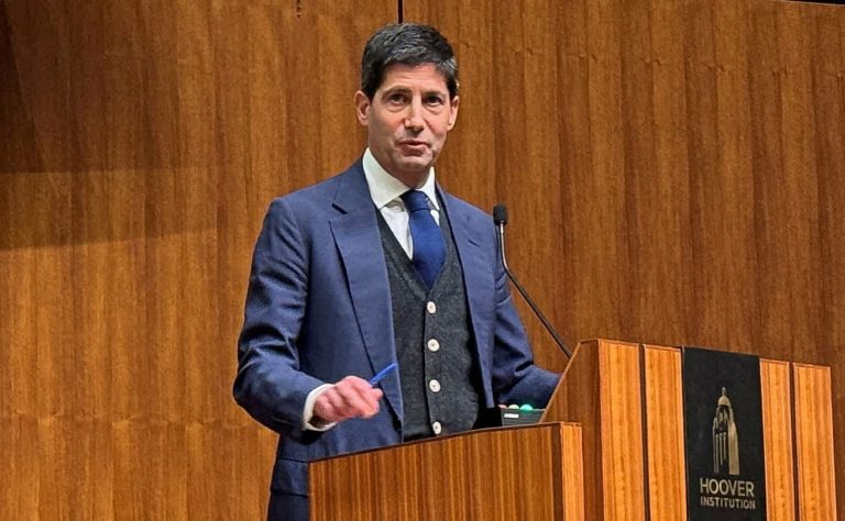 108262074-1770314944878-108262074-17703148722026-02-05t180206z_413793548_rc2geeaz1czd_rtrmadp_0_usa-fed-bessent-warsh-2